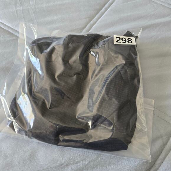 Lululemon Wild Tank Top 4 Black Heathered Gray Strappy Open Back Built-In Bra - Picture 7 of 7